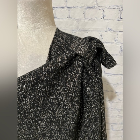 Chico’s Shawl Wrap Black Metallic OS - Picture 3 of 8